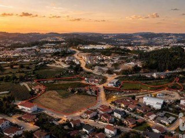 Terreno venda em Lousada, Porto