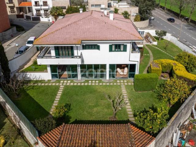 Casa venda em Maia, Gueifães