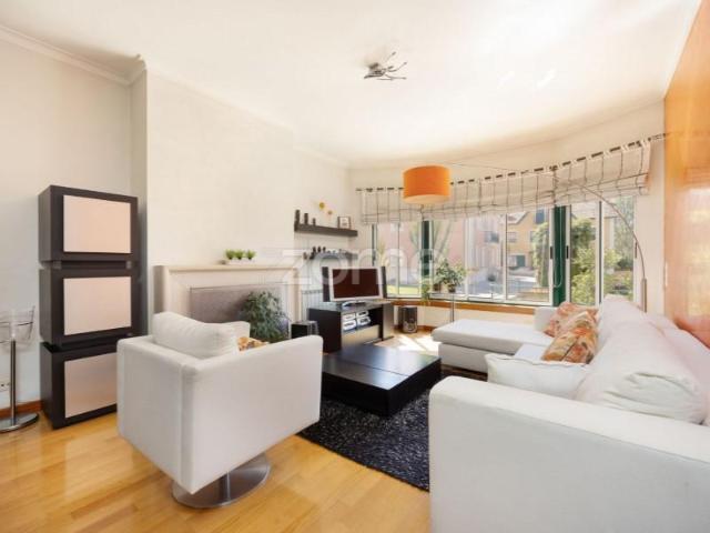 Casa venda em Marinha Grande, Leiria