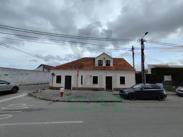 Casa venda em Marinha Grande, Leiria