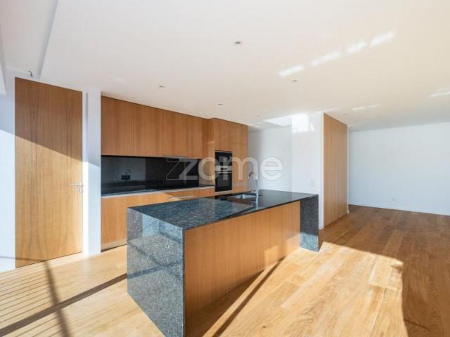 Apartamento venda em Porto