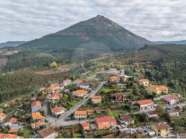 Casa venda em Mondim De Basto, Vila Real