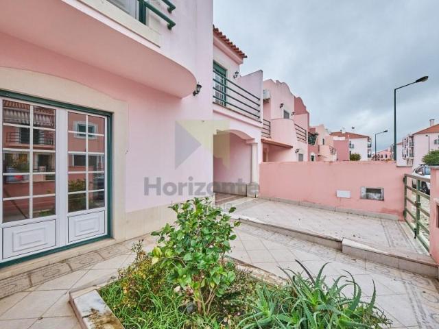 Casa venda em Carodes, Montijo