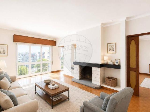 Apartamento venda em Oeiras, Lisboa