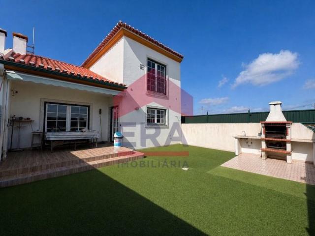 Casa venda em Geraldes, Peniche
