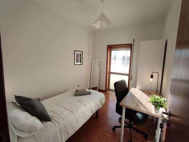 Quarto alugar em Porto