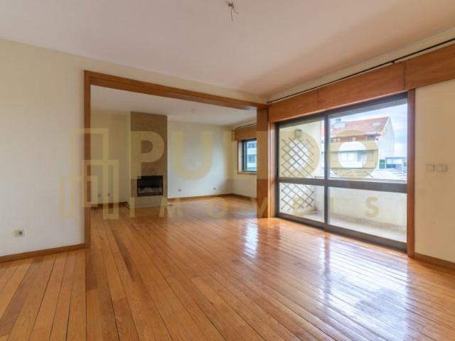 Apartamento venda em Porto, Aldoar
