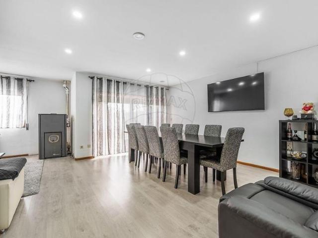 Casa venda em Póvoa De Lanhoso, Braga