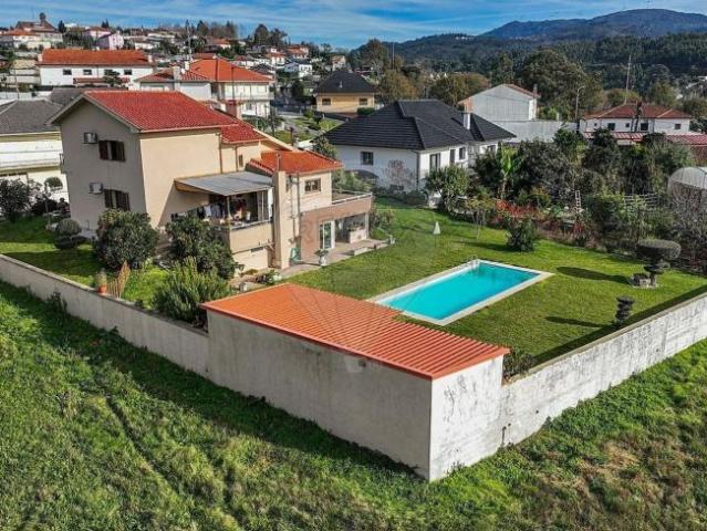 Casa venda em Póvoa De Lanhoso, Braga