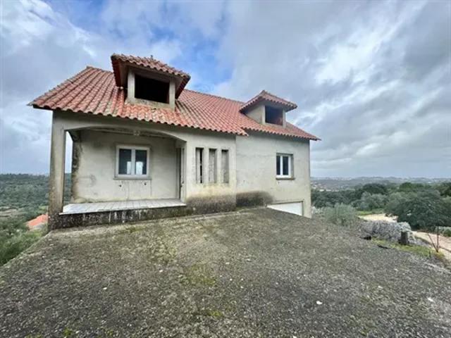 Casa venda em Santarém dos Tojos, Ourém