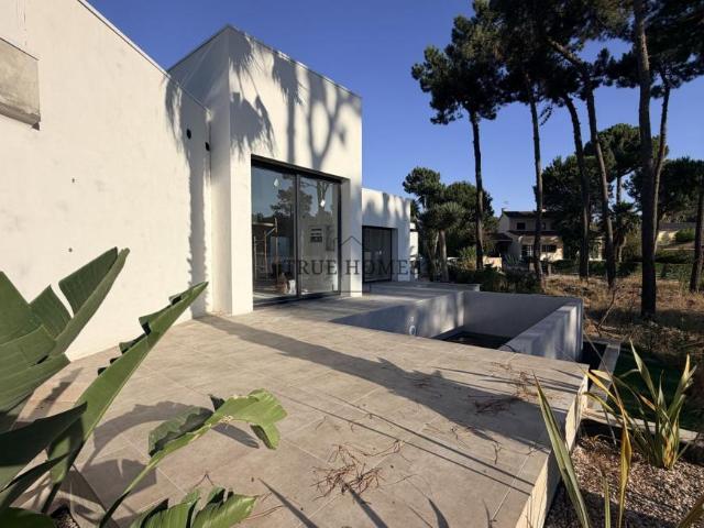 Casa venda em Herdade da Aroeira, Almada
