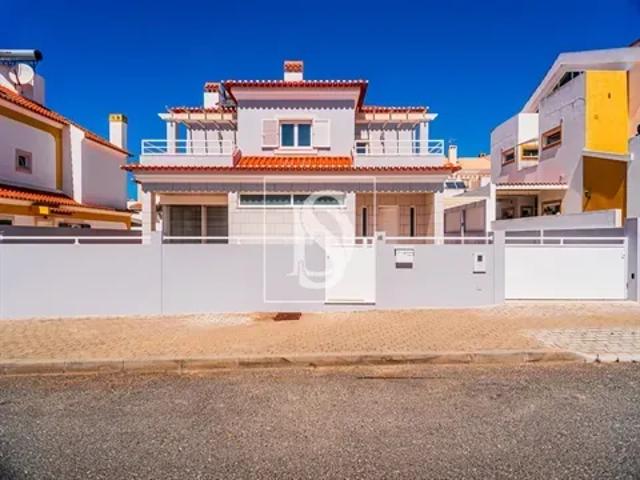 Casa venda em Santiago Do Cacém, Setúbal