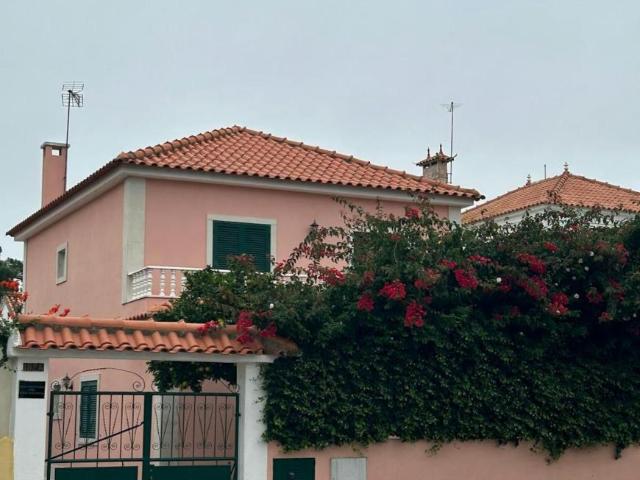 Casa alugar em Charneca de Caparica e Sobreda, Almada