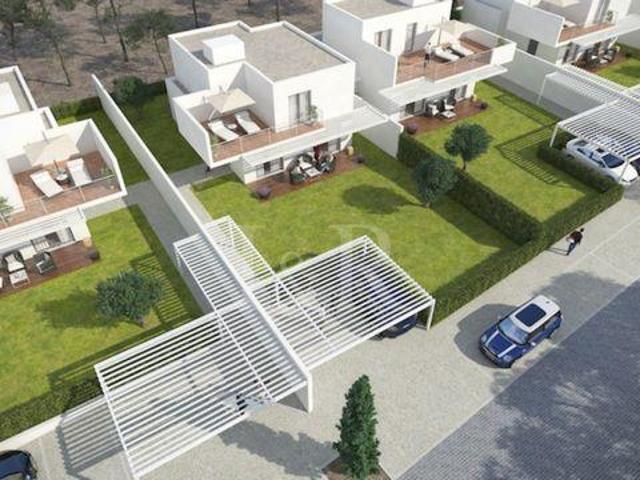 Casa venda em Azeitão (São Lourenço e São Simão), Setúbal