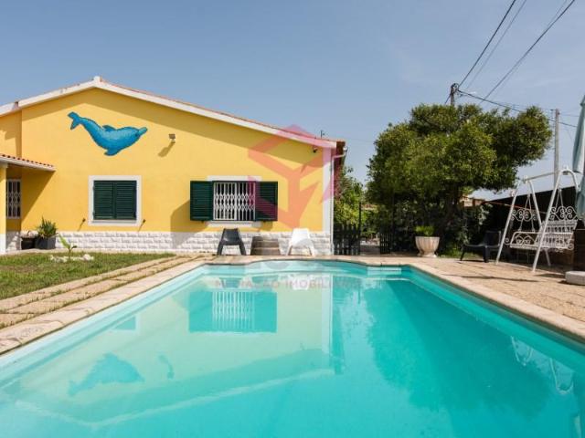 Casa venda em Azeitão (São Lourenço e São Simão), Setúbal