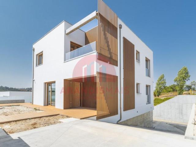Casa venda em Varatojo, Torres Vedras