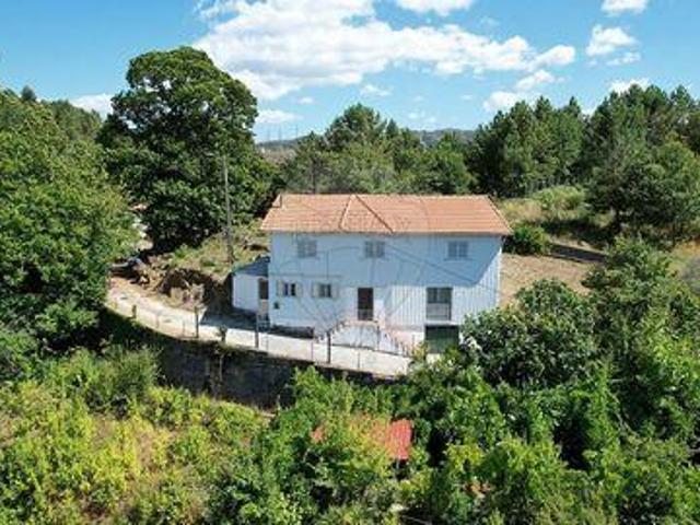 Casa venda em Ruivães e Campos, Vieira do Minho