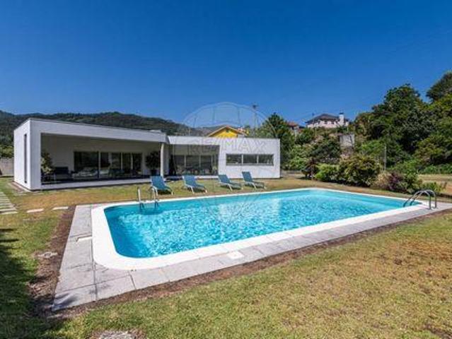 Casa venda em Parada de Bouro, Parada Do Bouro