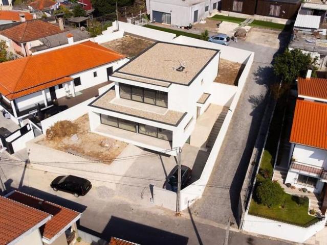 Casa venda em Louredo, Vila Nova de Famalicão