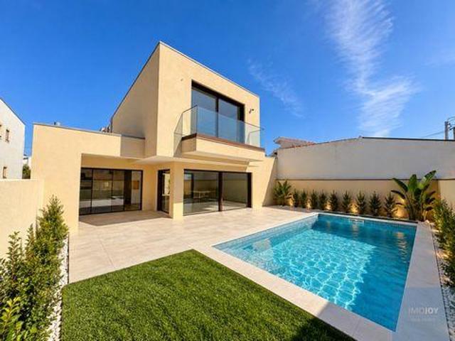 Casa venda em São Félix da Marinha, Vila Nova de Gaia