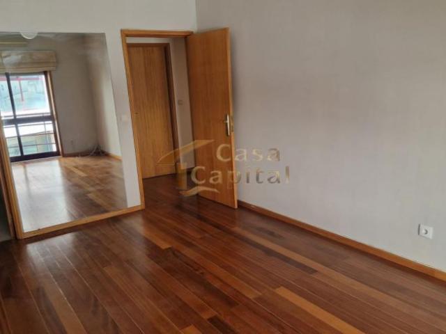 Apartamento venda em Boxes, Vila Real