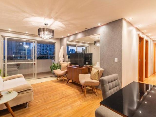Apartamento venda em Região Geográfica Imediata do Distrito Federal, Região Integrada de Desenvolvimento do Distrito Federal e Entorno