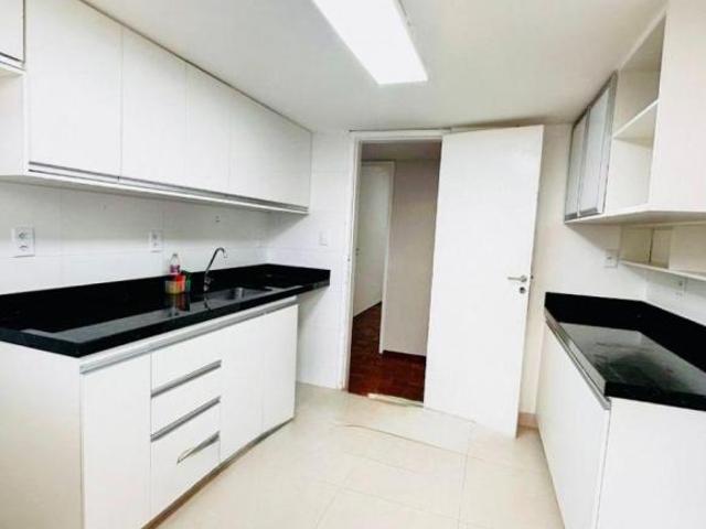 Apartamento venda em SQS 104, Plano Piloto