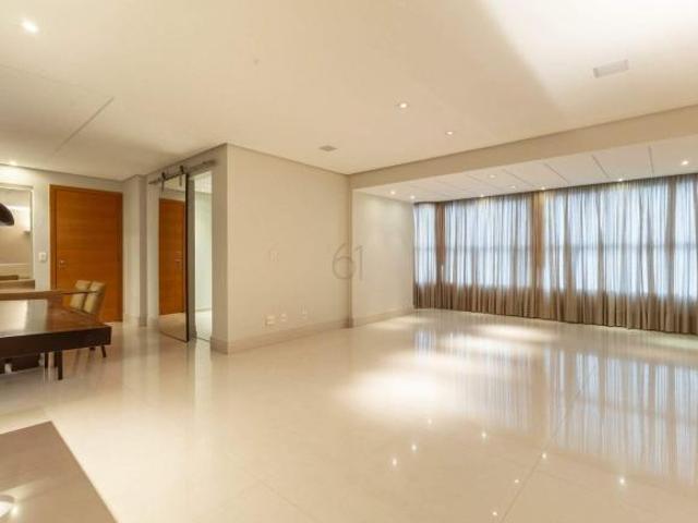 Apartamento venda em Região Geográfica Imediata do Distrito Federal, Região Integrada de Desenvolvimento do Distrito Federal e Entorno