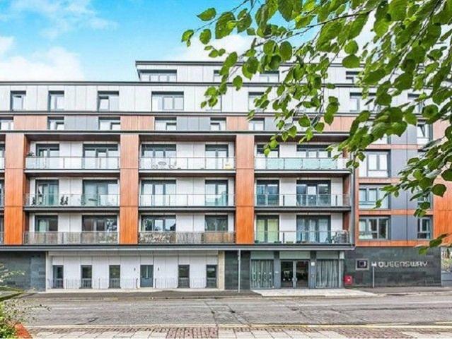 Apartment for rent in Redhill, Reigate and Banstead