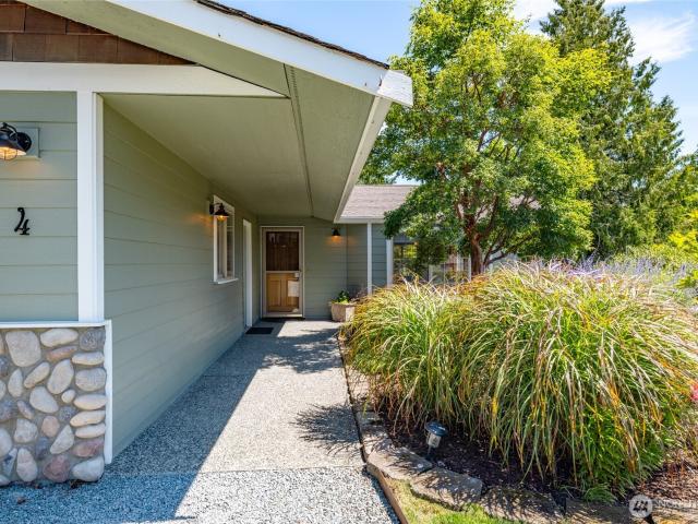 House for sale in La Conner, Washington