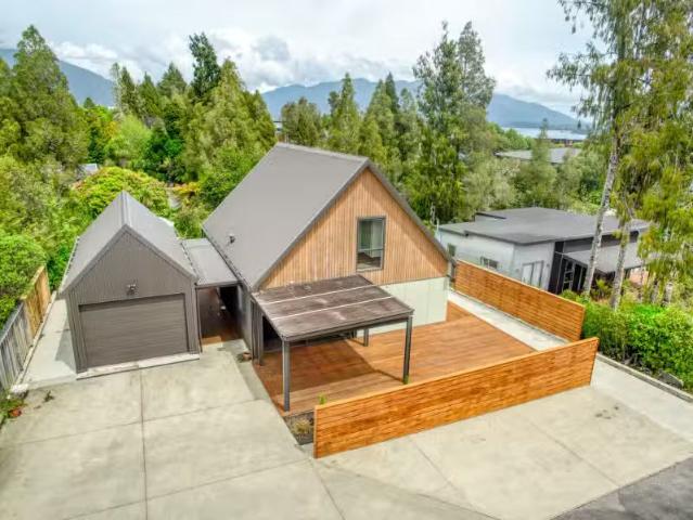 House for sale in West Coast