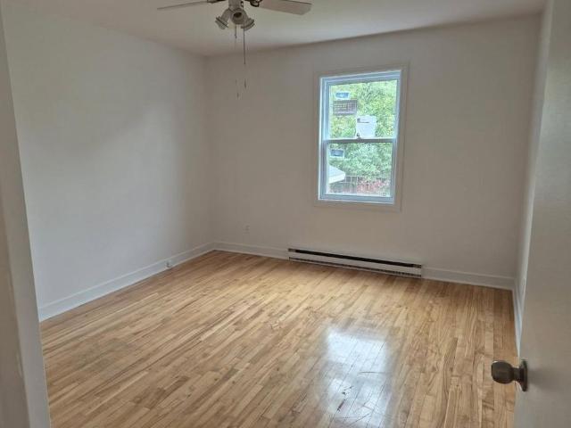 Apartment for rent in District 1, Saint-Jérôme