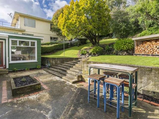 House for sale in Otakou