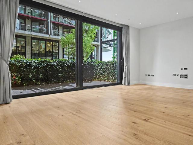 Apartment for rent in Nine Elms, Greater London