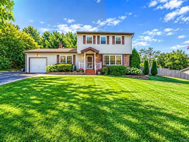 House for sale in Centereach, New York