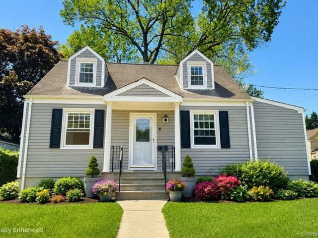 House for sale in Hastings On Hudson, New York