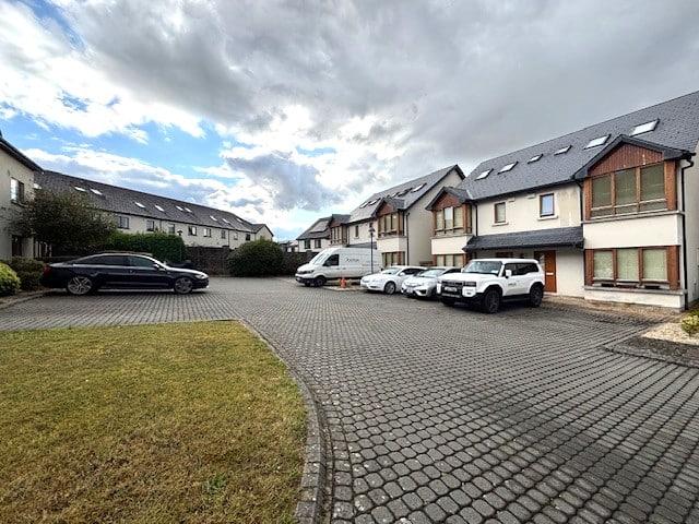 Apartment to rent in Bluebell, North Tipperary