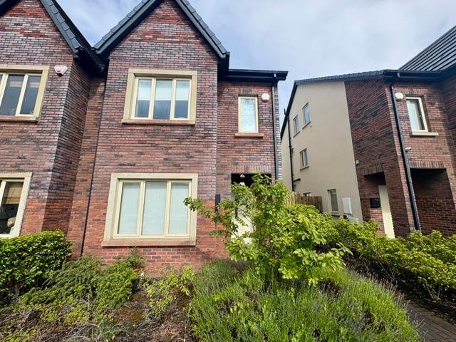 Apartment to rent in Bluebell, North Tipperary