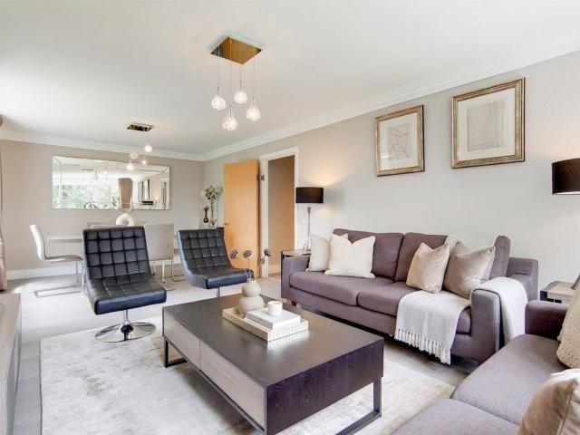 Apartment for rent in Belsize Park, Greater London
