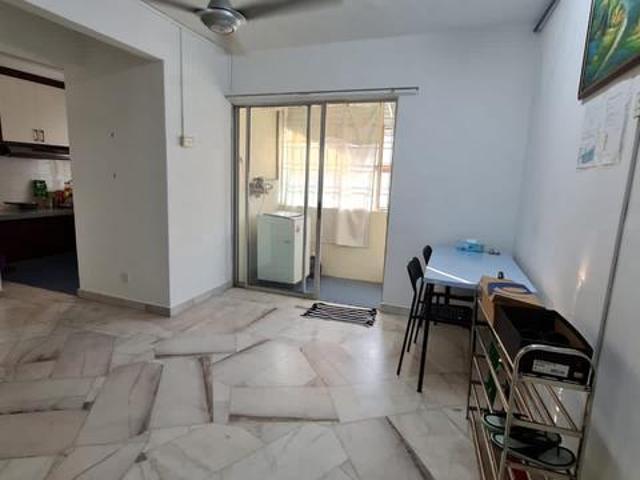 Apartment for sale in Malaka