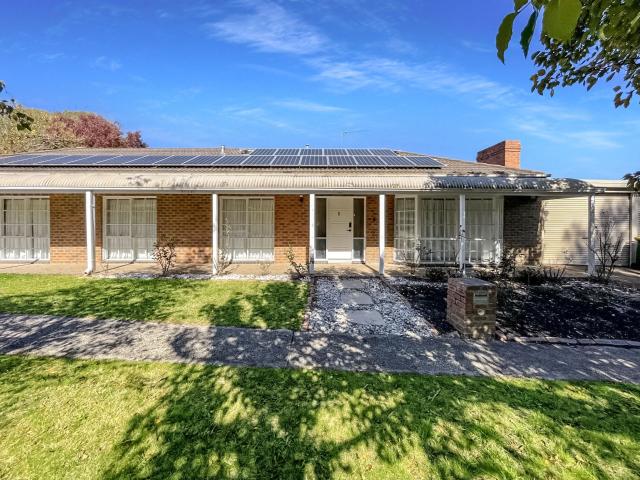 House for rent in Mount Helen, Ballarat