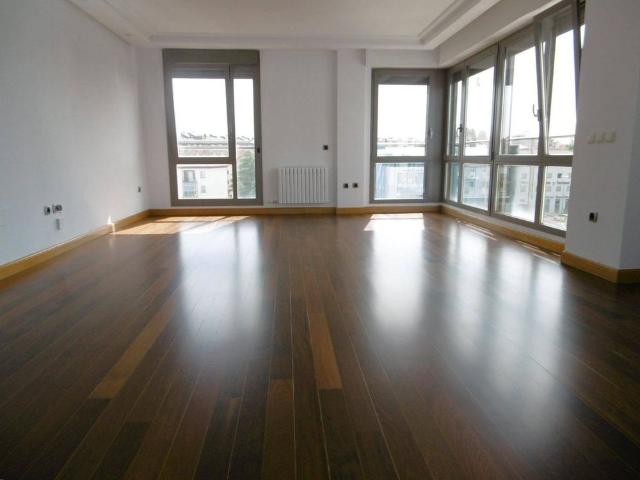Apartamento en alquiler en Centro, León