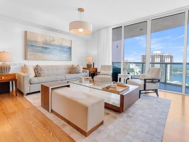Apartment for sale in Aventura
