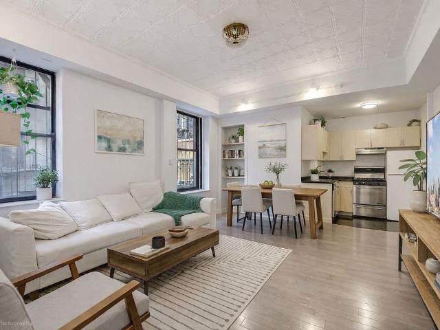 Apartment for sale in Arverne, New York