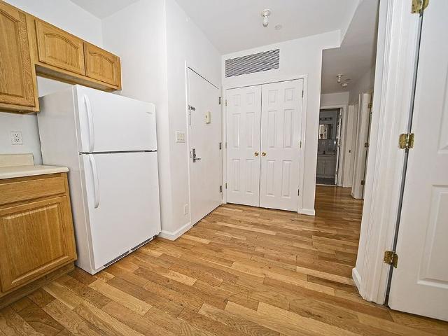 Apartment for rent in Arverne, New York