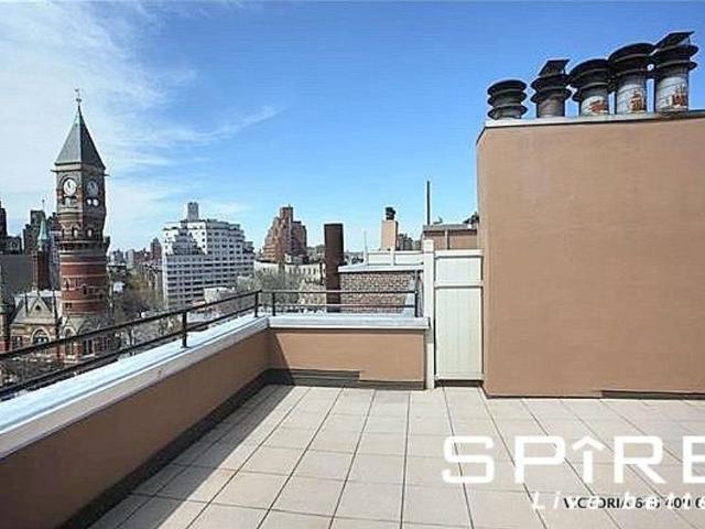 Apartment for rent in Arverne, New York