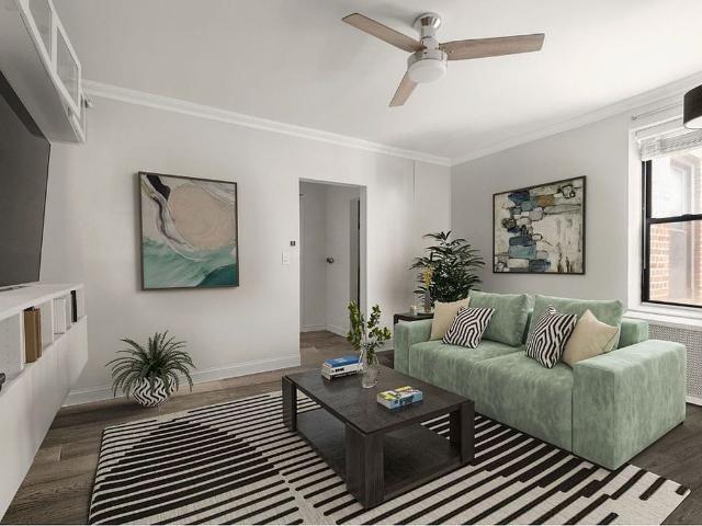 Apartment for sale in Arverne, New York