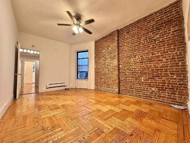 Townhouse for rent in Arverne, New York