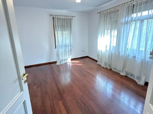Casă închirieri în Colțea, București