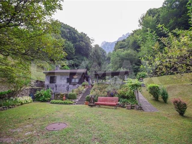 Einfamilienhaus kaufen in Aldesago, Tessin